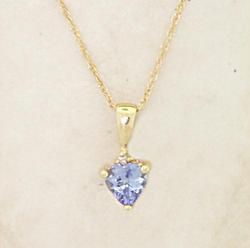 Tanzanite and Diamond Gold Pendant Necklacetanzanite 