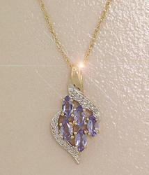 Tanzanite and Diamond 14K Gold Pendant Necklacetanzanite 