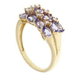 Oval Cut Tanzanite Diamond Gold Ringoval 