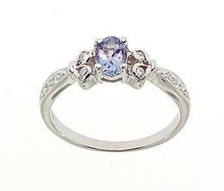 Oval Tanzanite and Diamond 14K White Gold Ringoval 