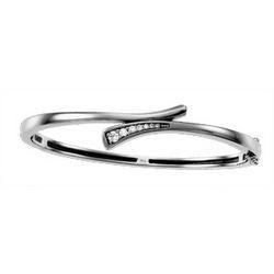 14K White Gold Journey Diamond Braceletwhite 