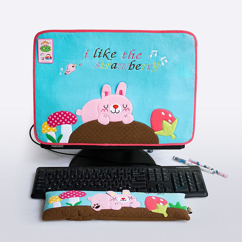 [Strawberry] Embroidered Applique Fabric Art 17 inch Monitor Screen Cover & Wrist Rest Pad